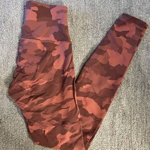 Lululemon Wunder Train Leggins